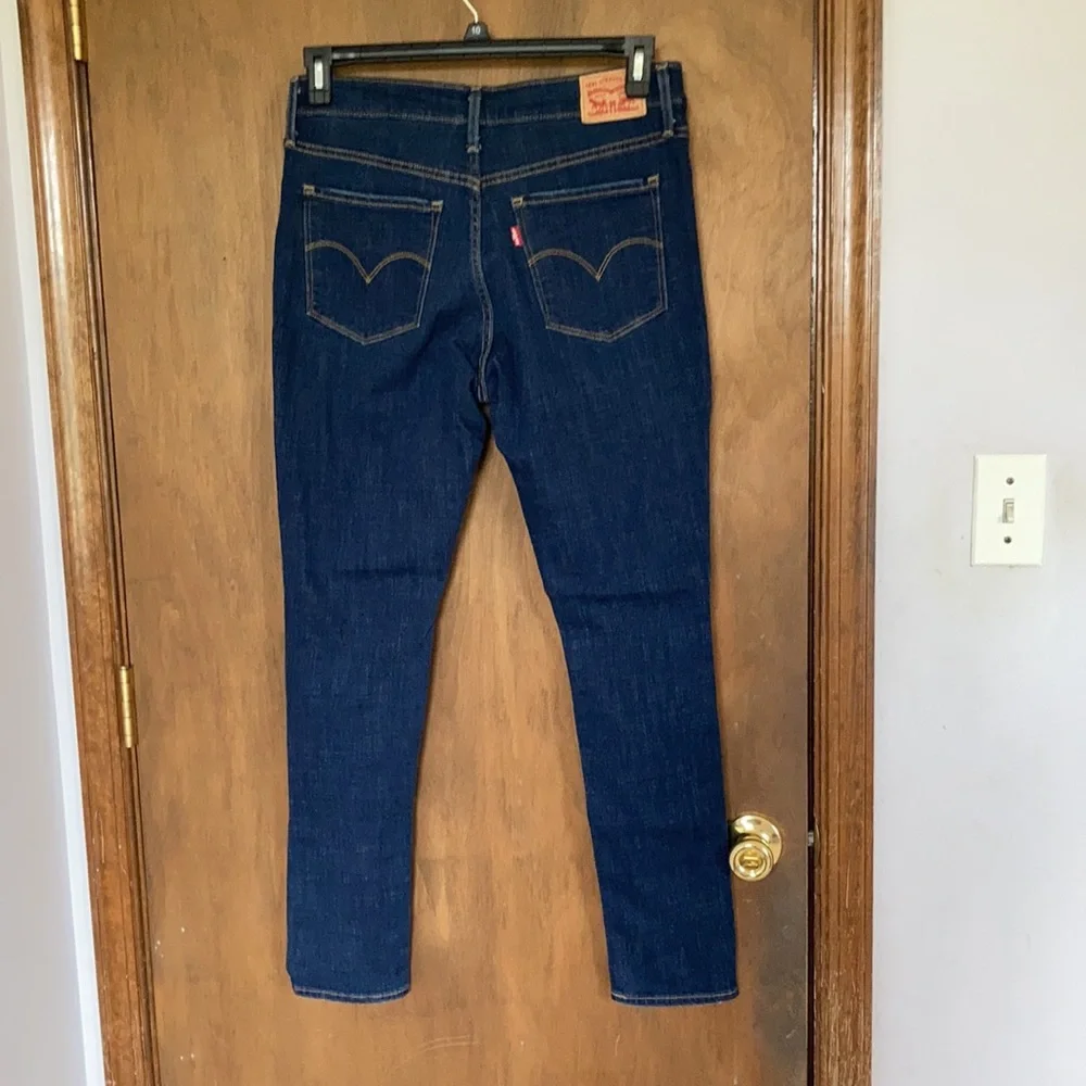 Levi’s 311 shaping skinny distressed jean with stretch size 30